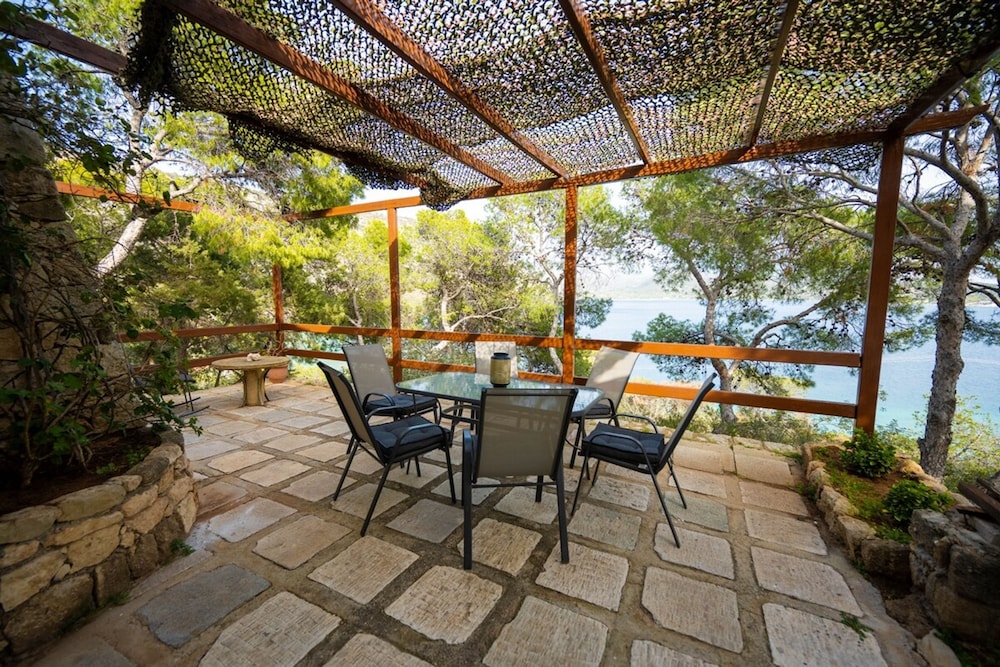 Aeraki Cottage at Heraion Lagoon