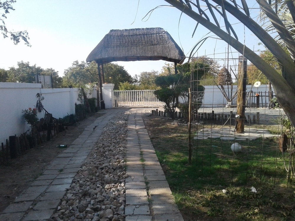 Road View Lodge