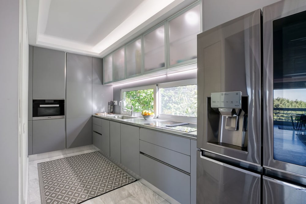 South Blue Luxury Apartment in Vouliagmeni