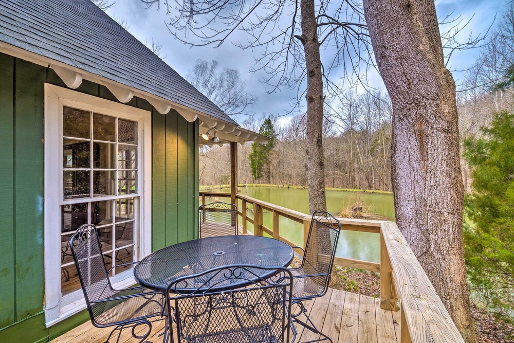 Lewisburg Vacations - Bright Green Gables Cabin: Hike, Swim BBQ - Property Image 12