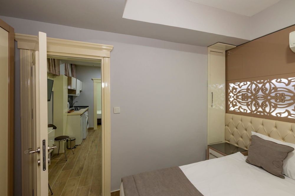 Taksim Peri Suit - Image 51
