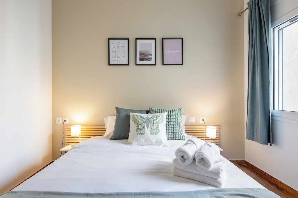 Theai 1-Bedroom Apartment in Athens