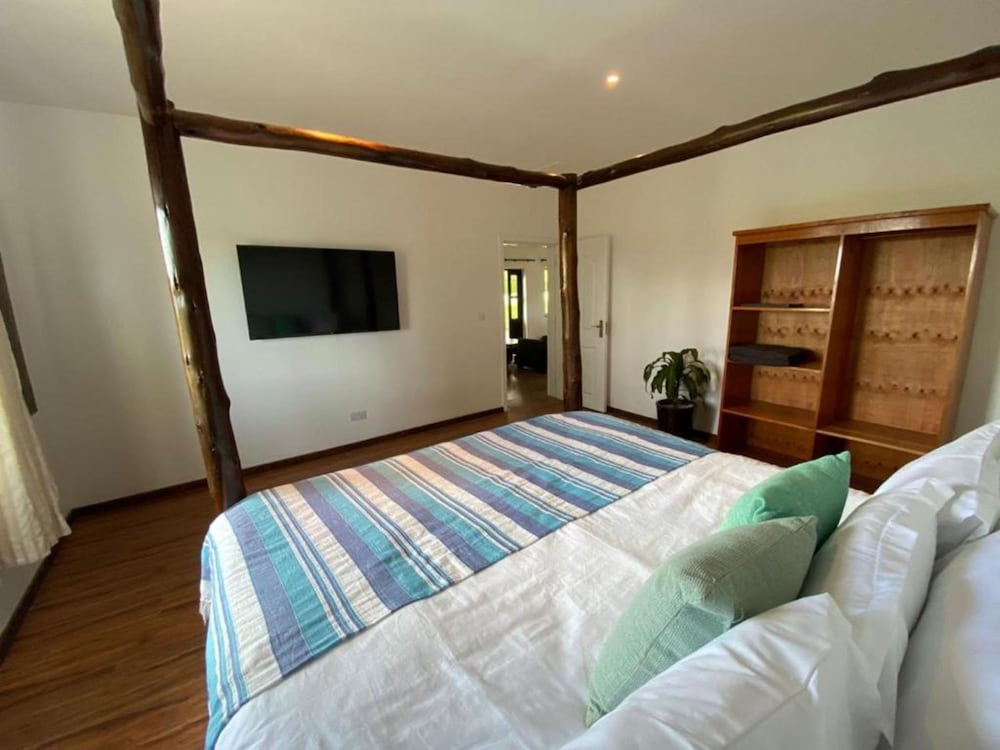 Stay.Plus Nakuru Luxury Villas view 4