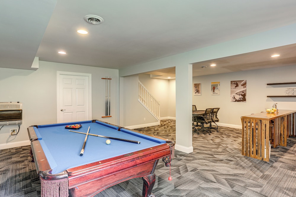 Game Room & Hot Tub: Big Fun in Ellicottville