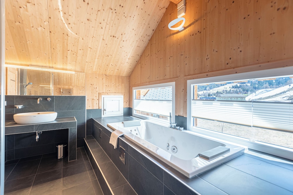 Kreischberg Chalets by ALPS RESORTS