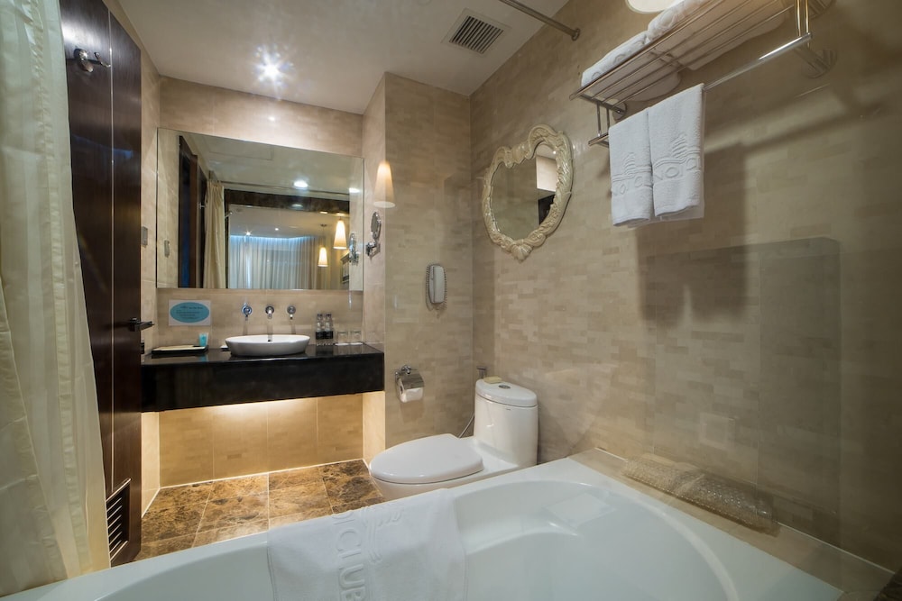 The Emerald - Property Image 46