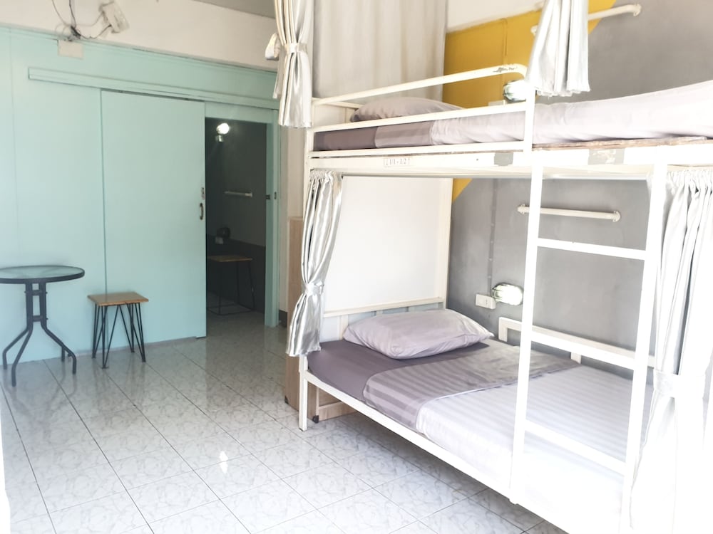 i-smile MeU2 Hostel