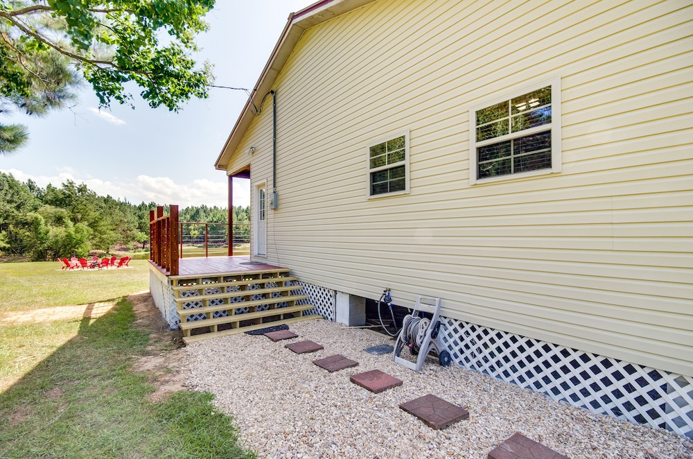 Cozy Summit Cabin w/ Hiking Trails  Fishing Pond! - Property Image 7