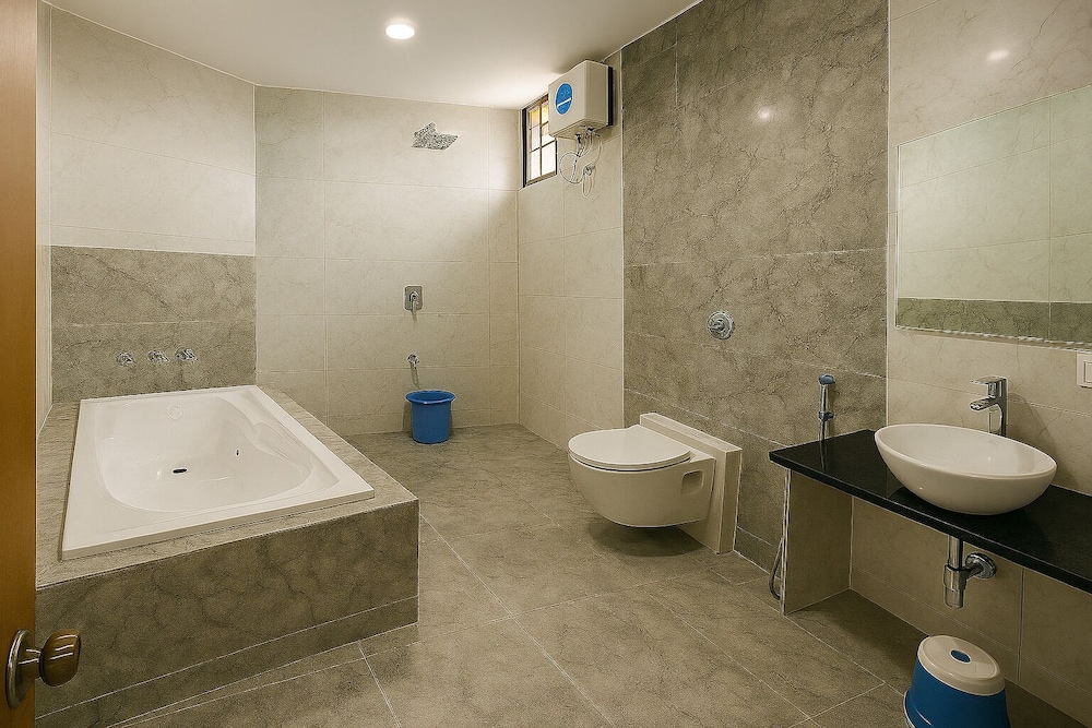 HOTEL KARDHAR INN
