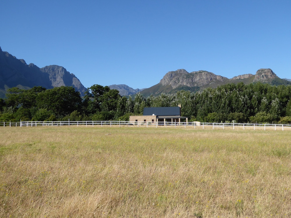 Saddlebrook Cottage
