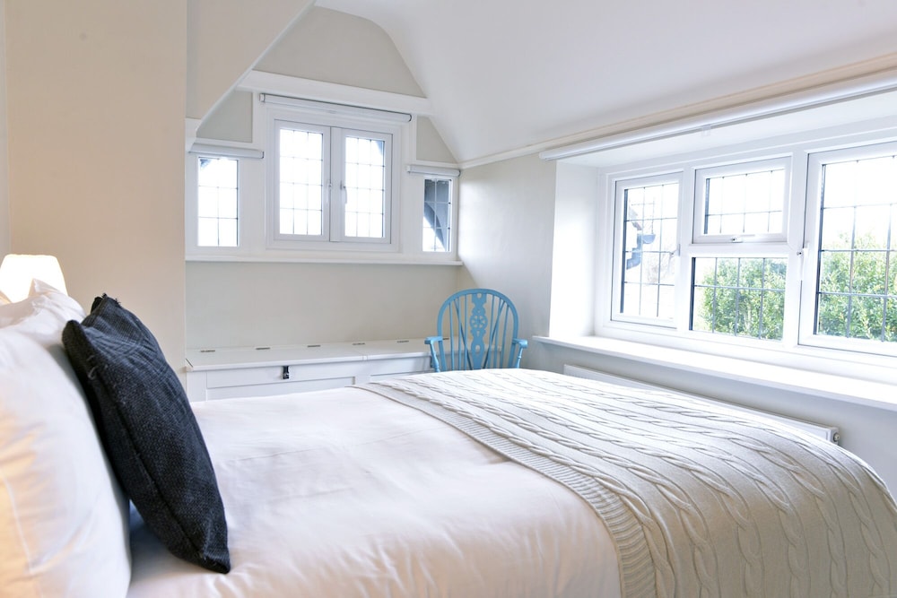 Coachman's Cottage view 2