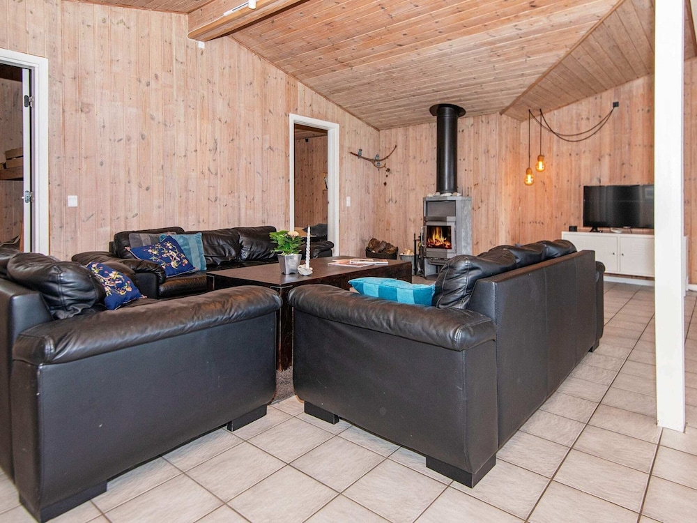 12 Person Holiday Home in Ebeltoft view 3