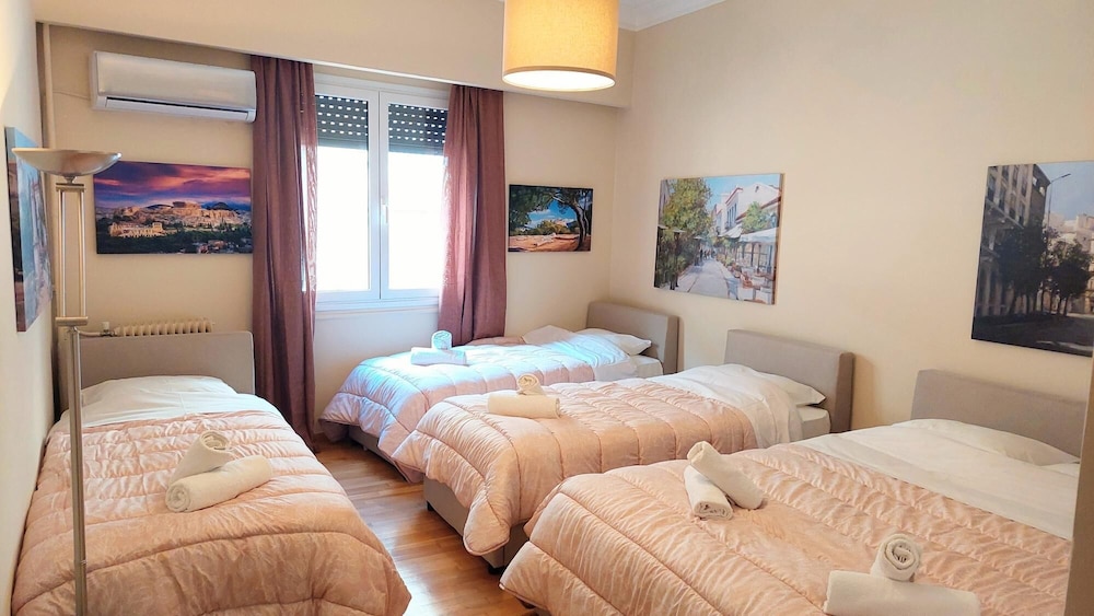 Grand Apartment in Parliament Square