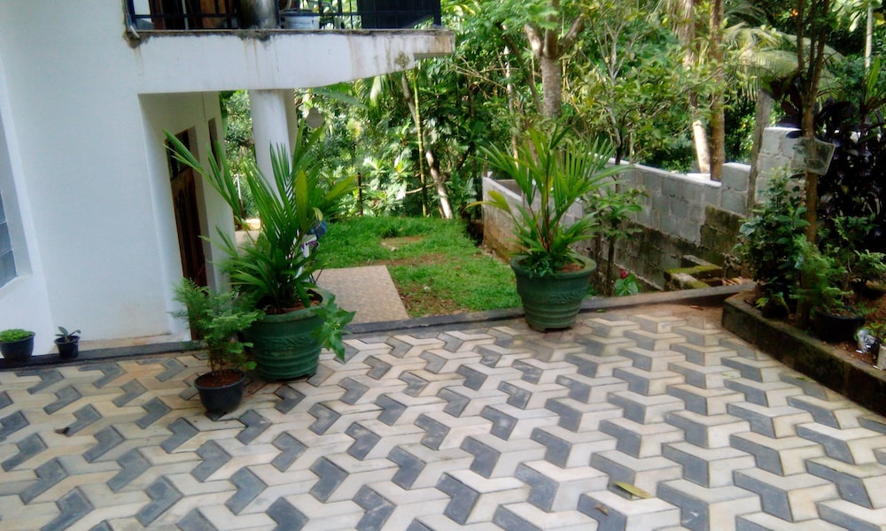 Miracle Villa