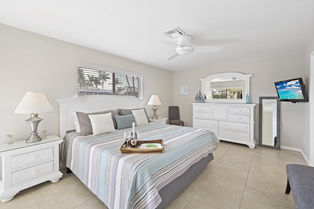 Waterfront Home With Pool and Western Exposure view 4