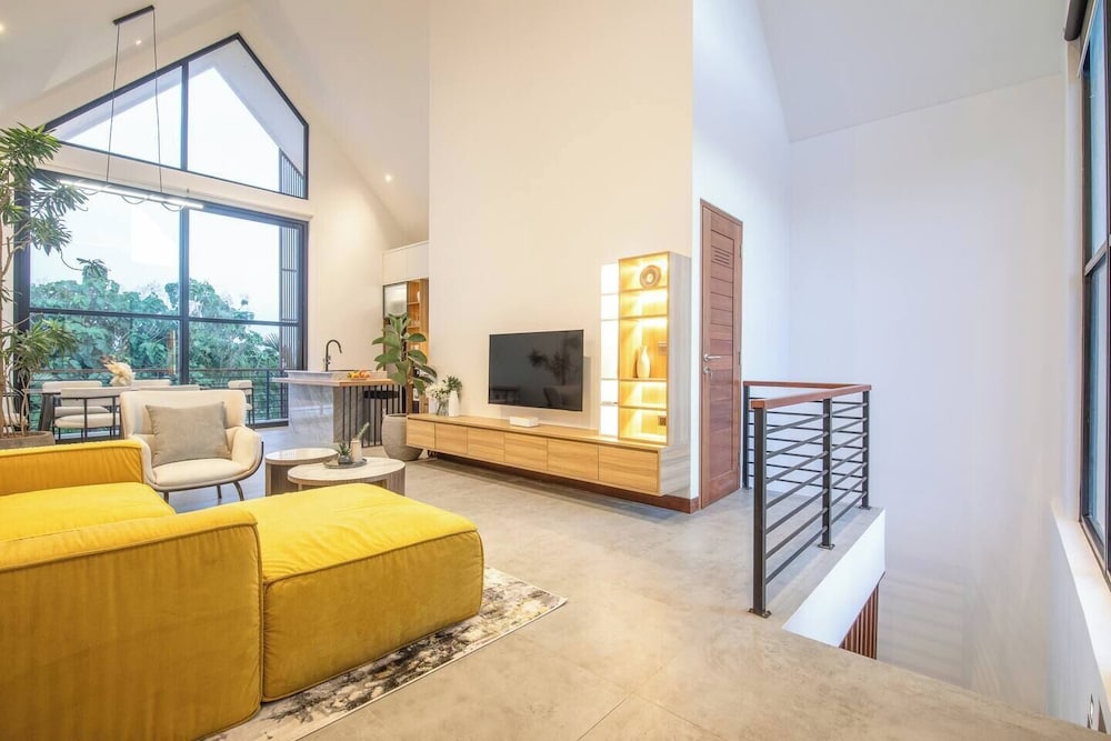 Elegant Villa Sinara 2BR With Sea View