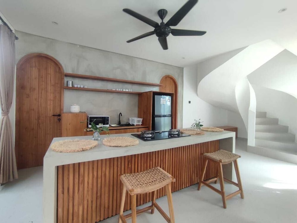 Mandapa Villa Kedungu by ABM