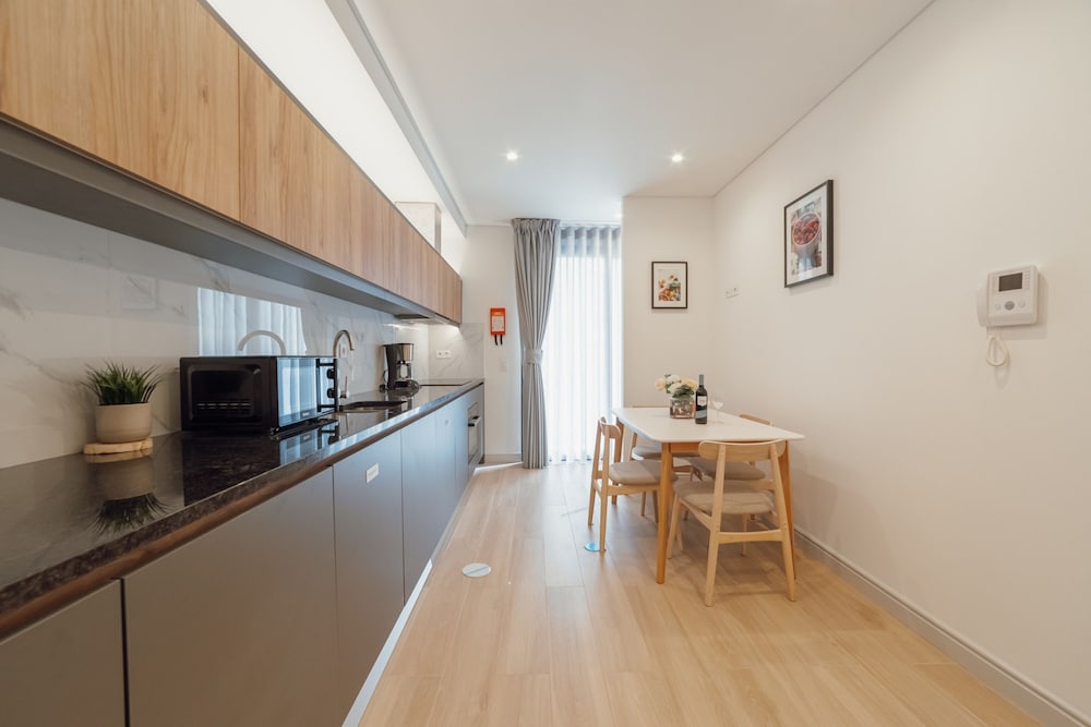 Heart OF Porto Apartment G by Vacationy