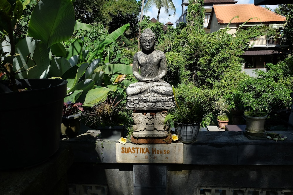 Suastika Bed and Breakfast