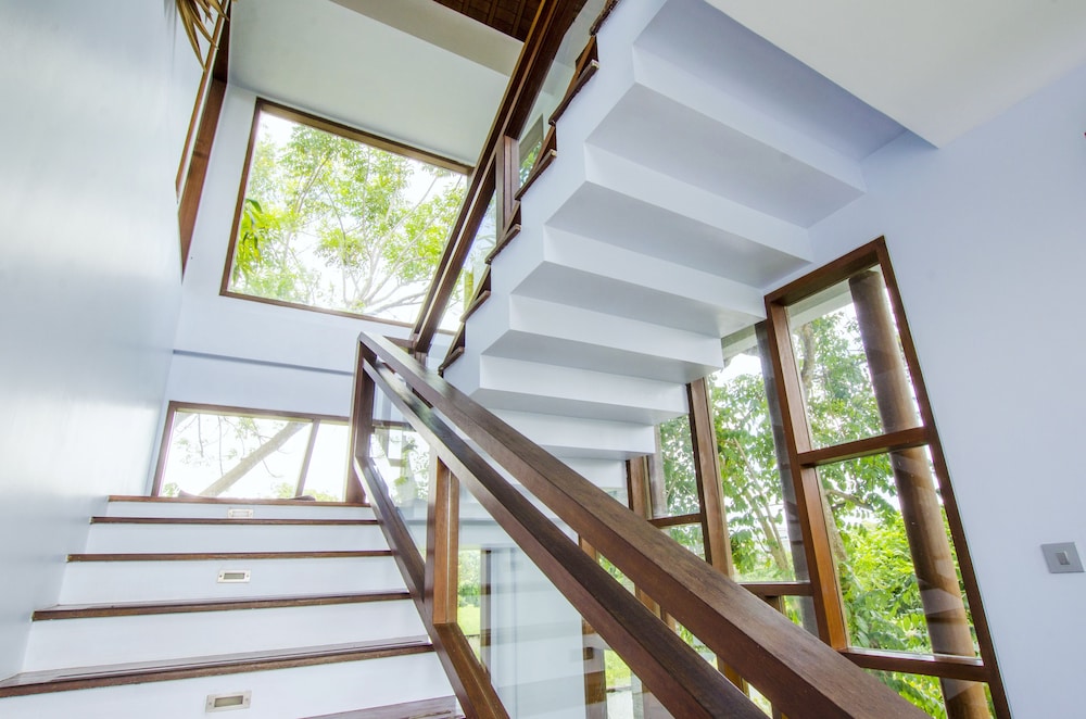 Wonderful 4BR Villa view 4