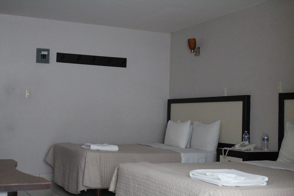 Poza Rica Vacations - Hotel Florencia - Property Image 5