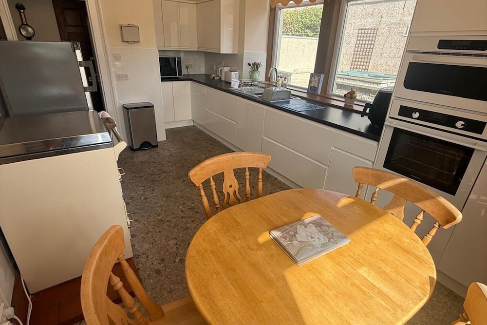 Strathlene House Retreat - 5 Bedrooms