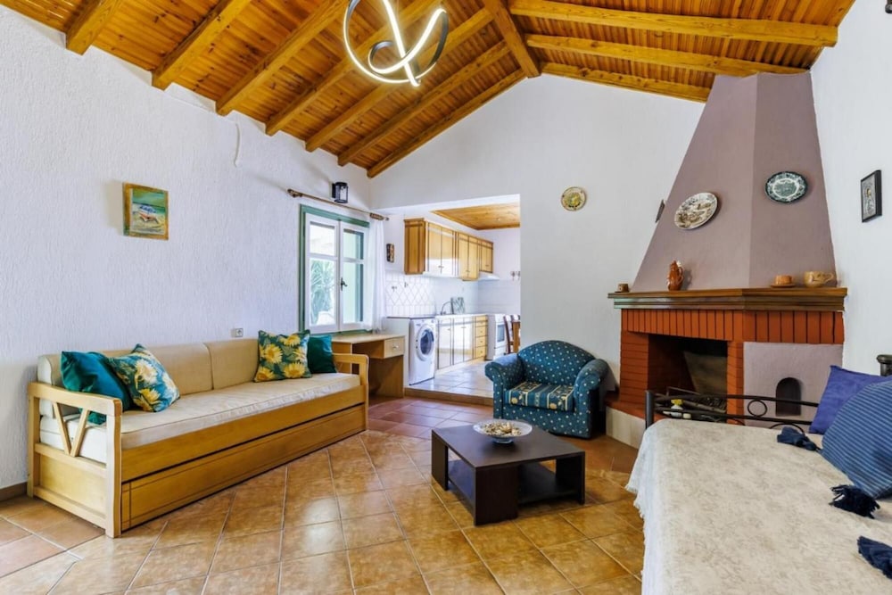 Nerissa Cottage - Skopelos Glossa view 5