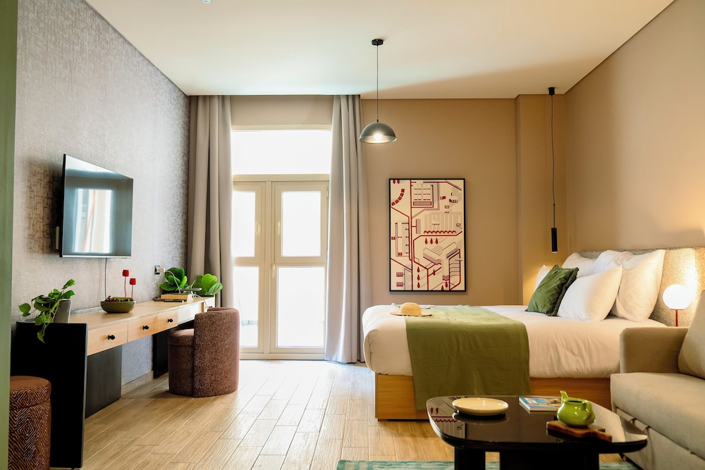 Saint J Hotel