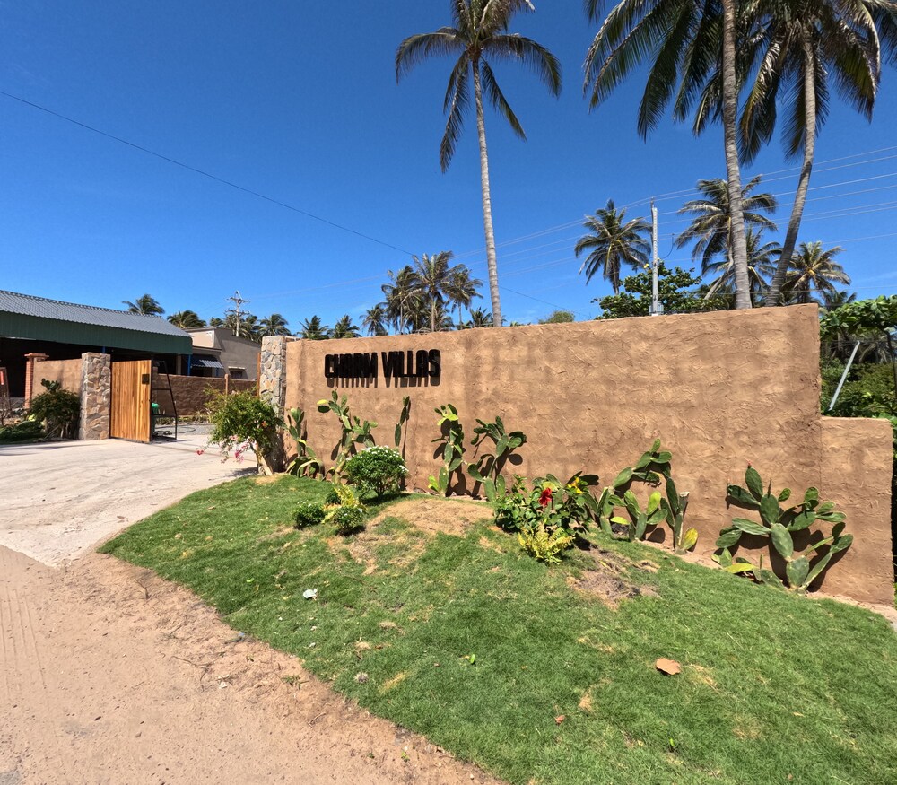 Charm Hon Rom Villas Resort