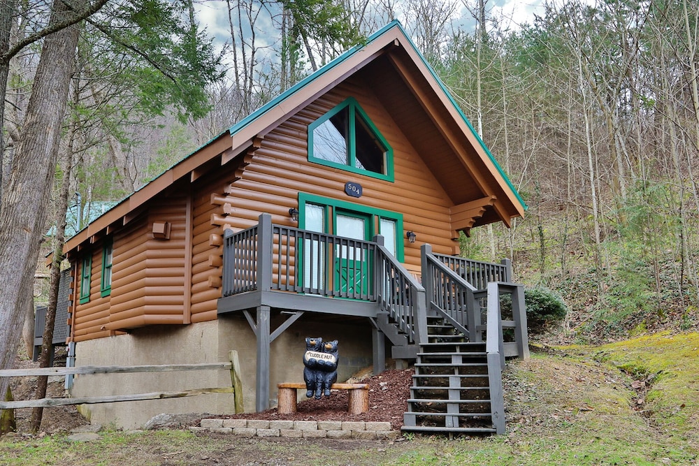 The Cuddle Hut