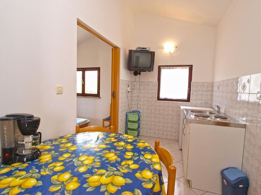 Cozy Apartment in Peroj