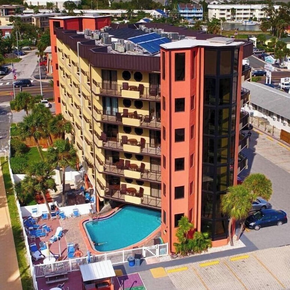Voyager Beach Club