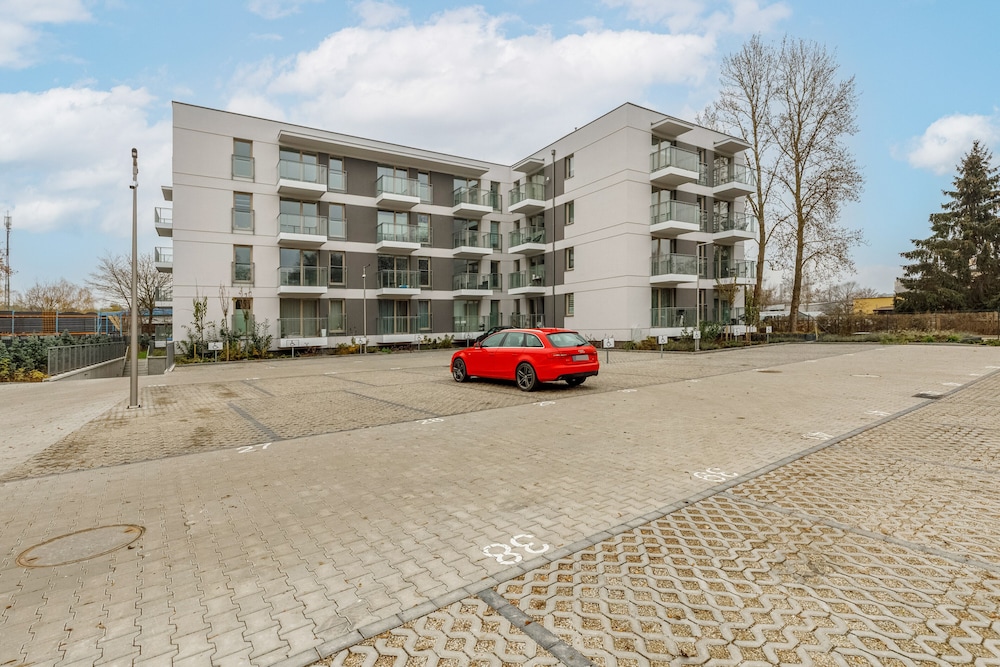 Green Square Apartment by Renters view 2