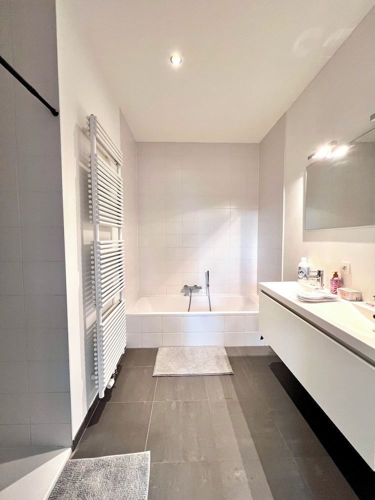 Spacious Loft Instant Favourite Up to 4