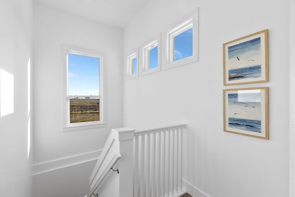 The Scarlett - Private Home At The Shores 3 Bedroom Home