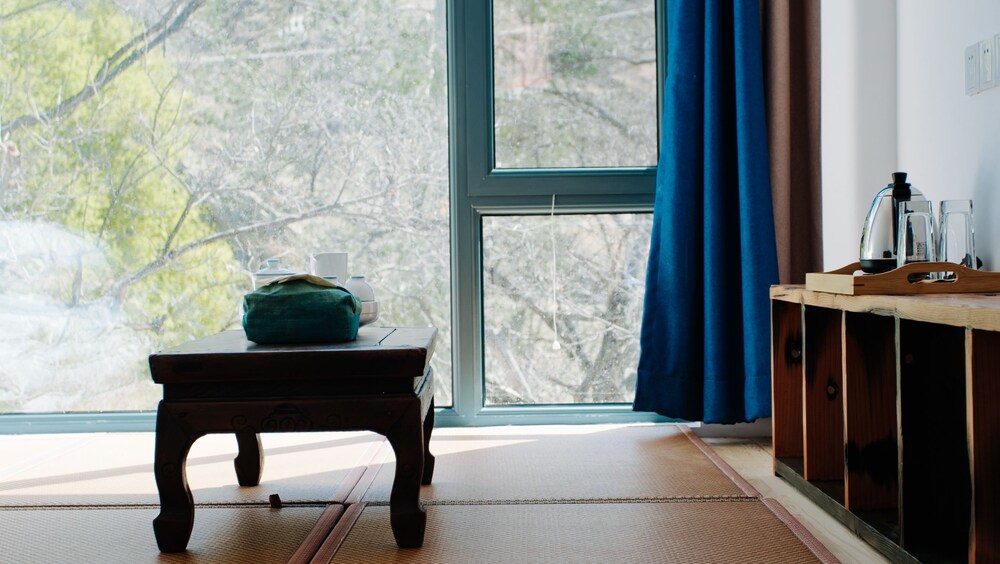 Lotus Mountain Boutique Inn