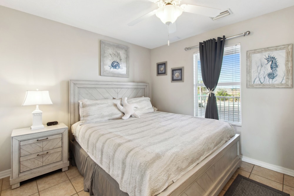 Grand Beach Resort 105