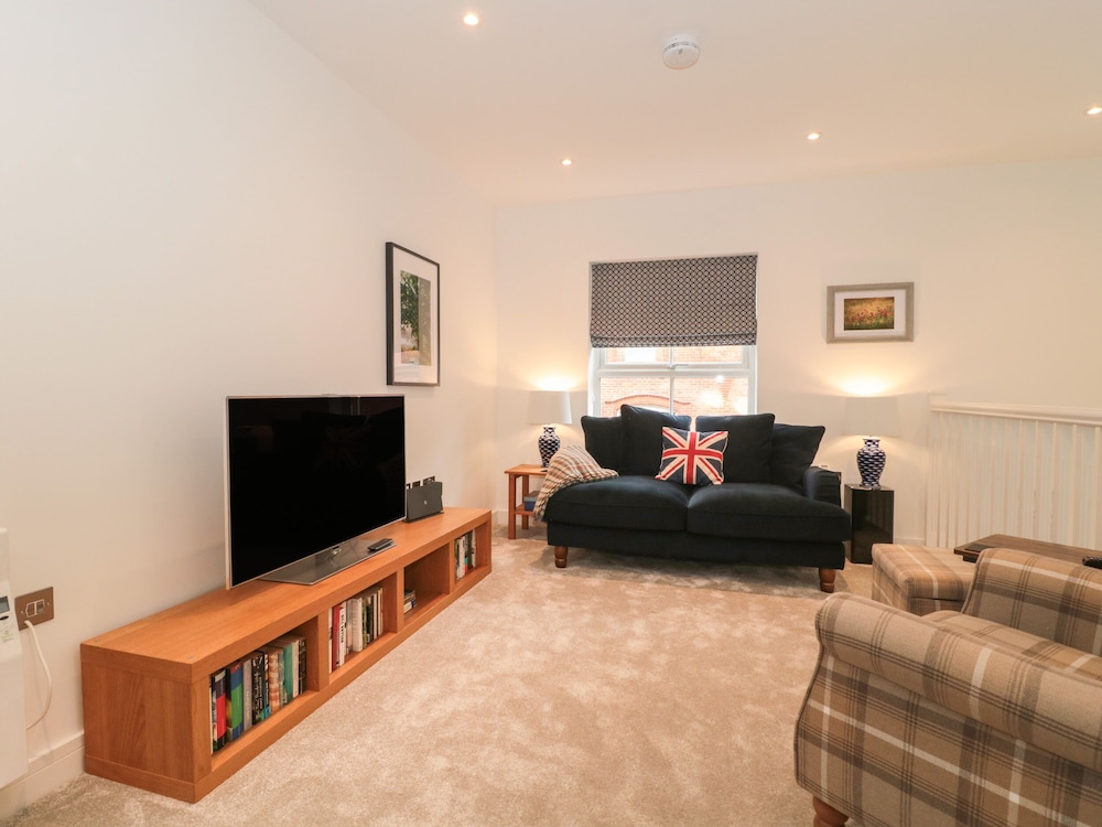 Flat 2