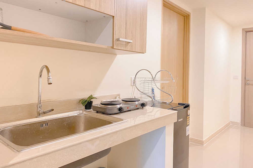 Minimalist And Tranquil 2Br Meikarta Apartment