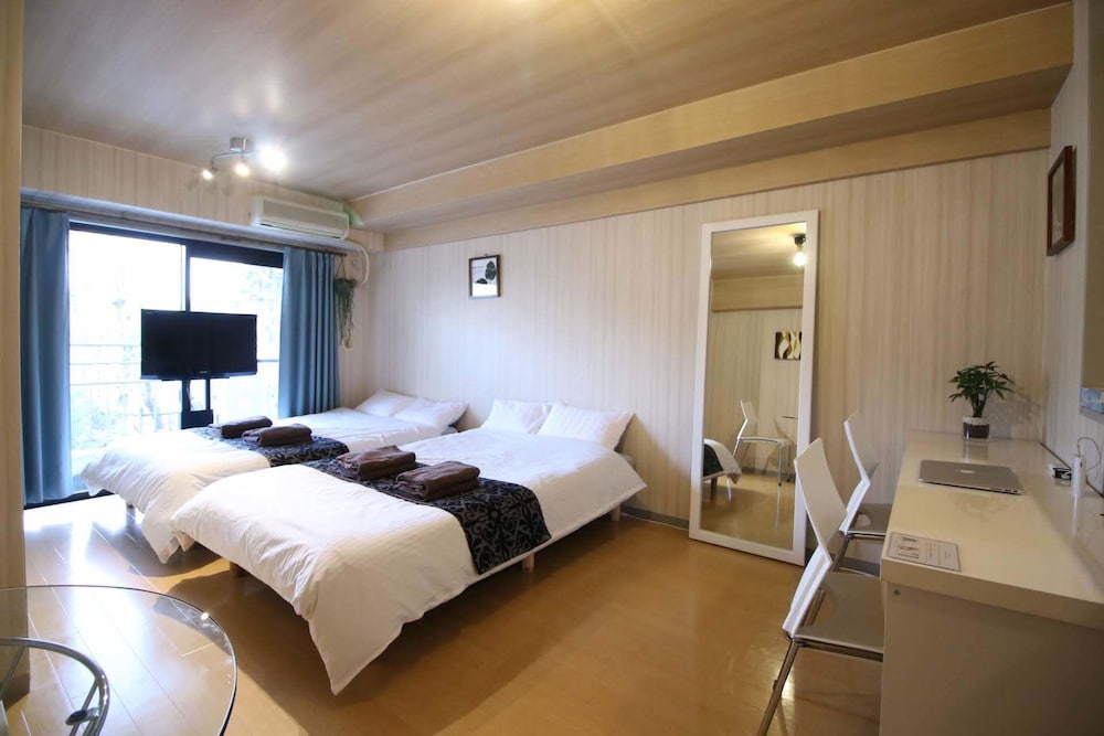 F apt 202 Mickey House SHIBUYA SHINJUKU