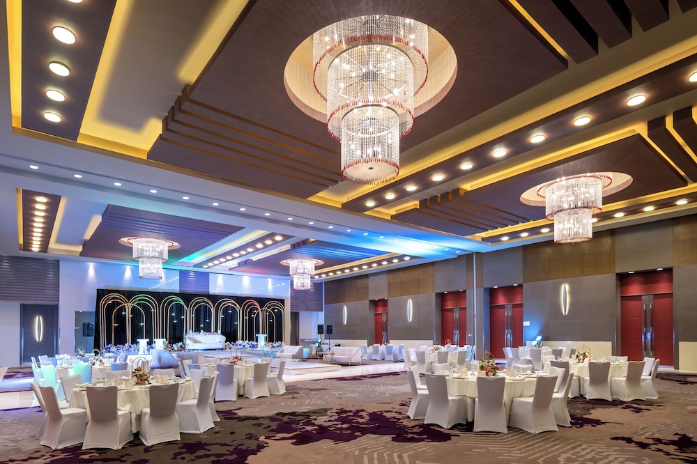 Abu Dhabi Vacations - Park Arjaan by Rotana - Property Image 14