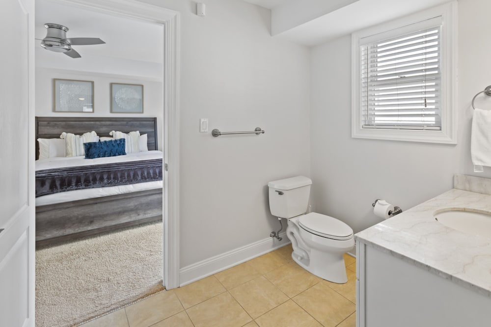 Heated Pool Hot Tub 5BR Game Room Elevator Cabana
