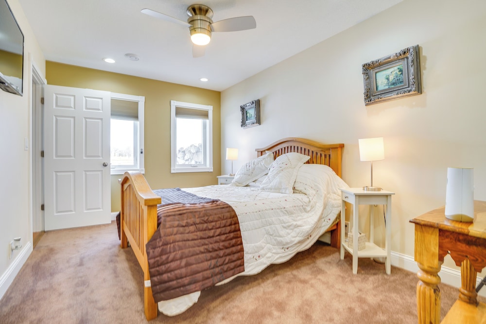 10-acre Plot: Peaceful Getaway in Webster!