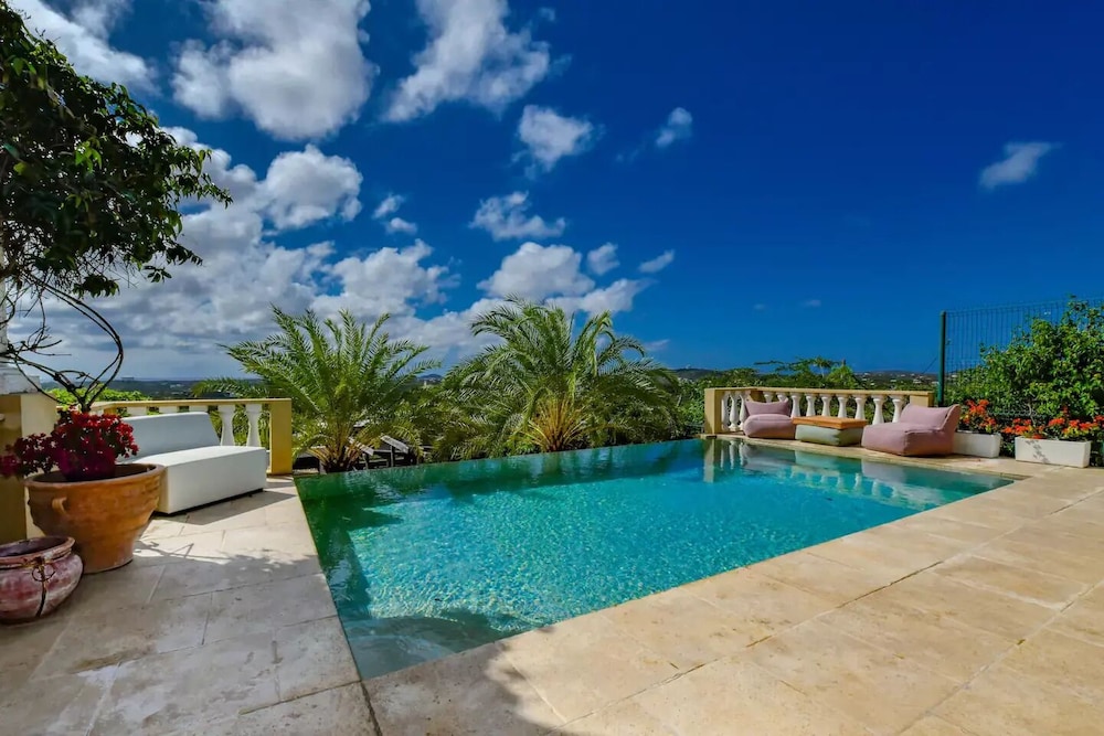 Mountain Villa Infinity Pool Majestic Views