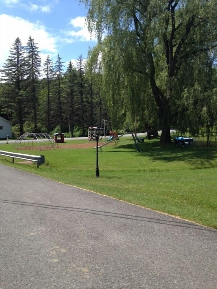 Greenville Vacations - Baumann's Brookside Resort - Property Image 9