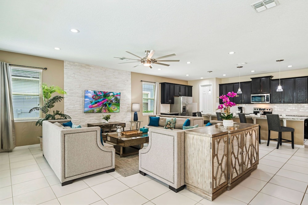 9014 Sunshine Ridge Loop