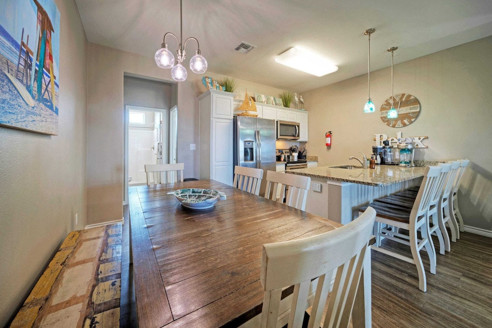 The Beautiful Place by Avantstay Mins to Beach + Family-friendly Pool