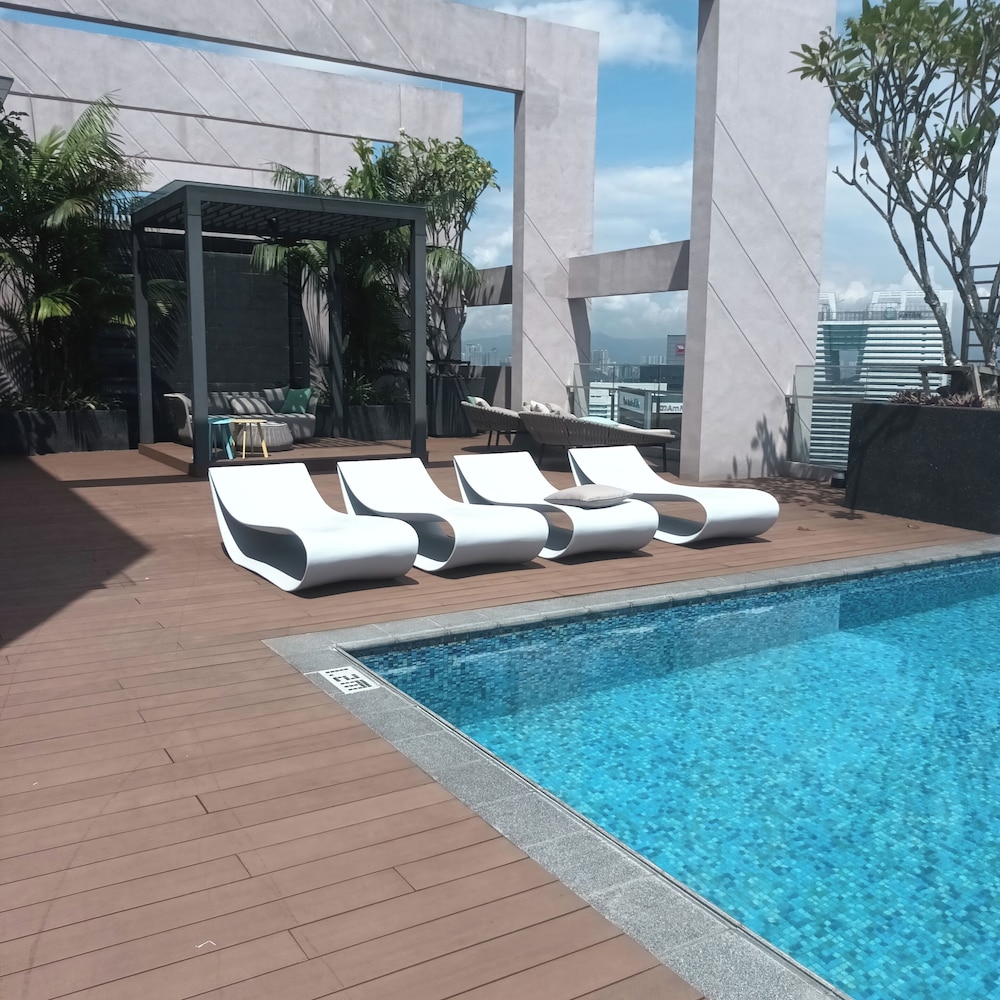 Riveria City KL Sentral Luxury Apartment