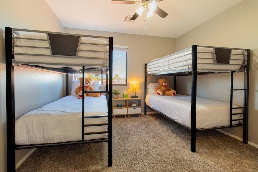 Casa Aria 4br Home & Heated Pool 4 Bedroom Home