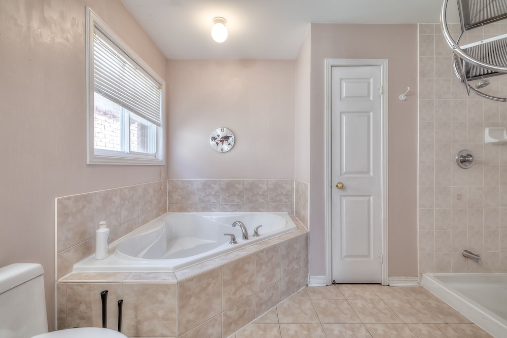 Ajax Suites